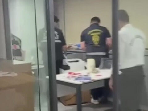 Ahbap derneginde arama yapildi yeni detaylar ortaya cikti 4GZUB3Ic